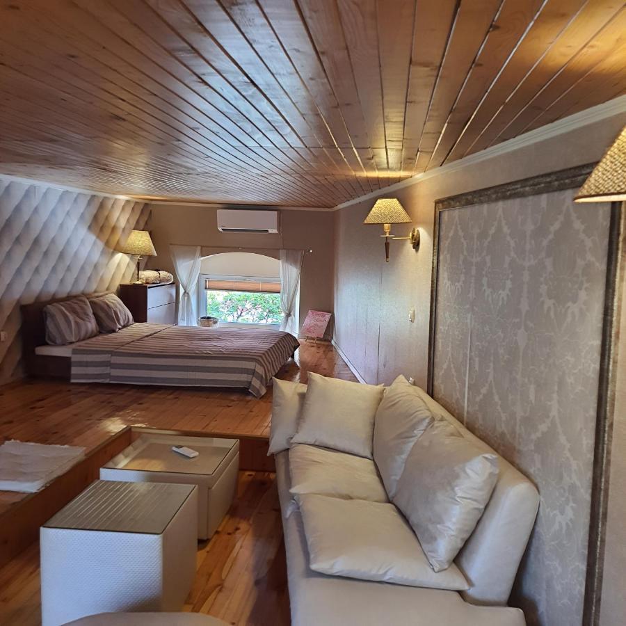 Нестандартно Бутиково Студио За Двама Романтика Varna Exterior photo